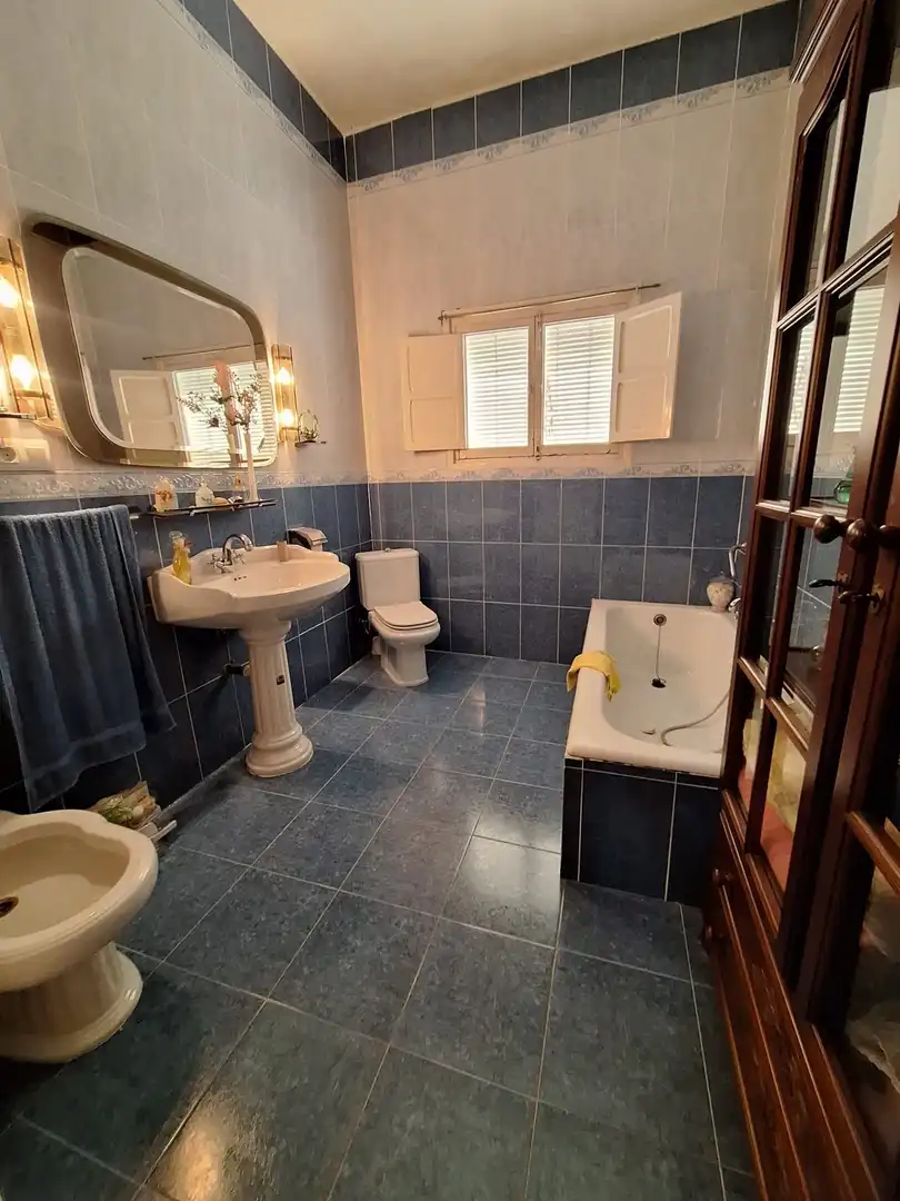 Bathroom of Houses for sale in La Línea de la Concepción  with Terrace, Furnished and Alarm