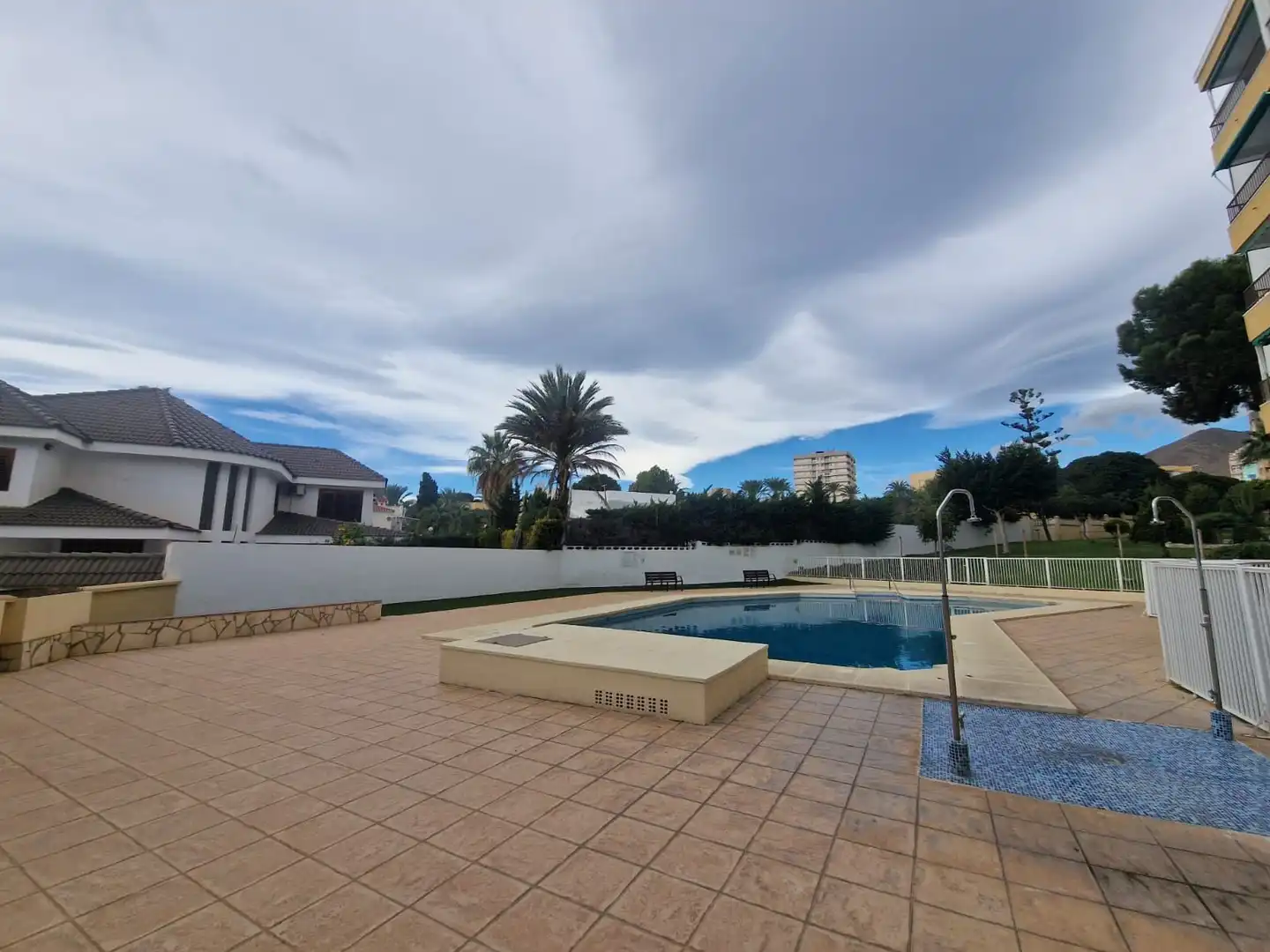 Swimming pool of Flat for sale in Roquetas de Mar  with Terrace and Community pool