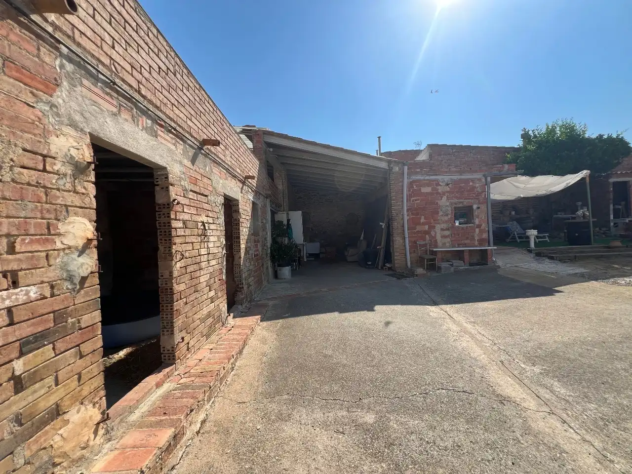 Vista exterior de Casa o xalet en venda en Cruïlles, Monells I Sant Sadurní de L'Heura amb Jardí privat, Terrassa i Traster