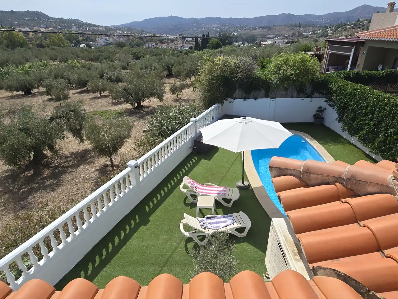 Casa amb piscina en venda a Alcaucín, imagen 5