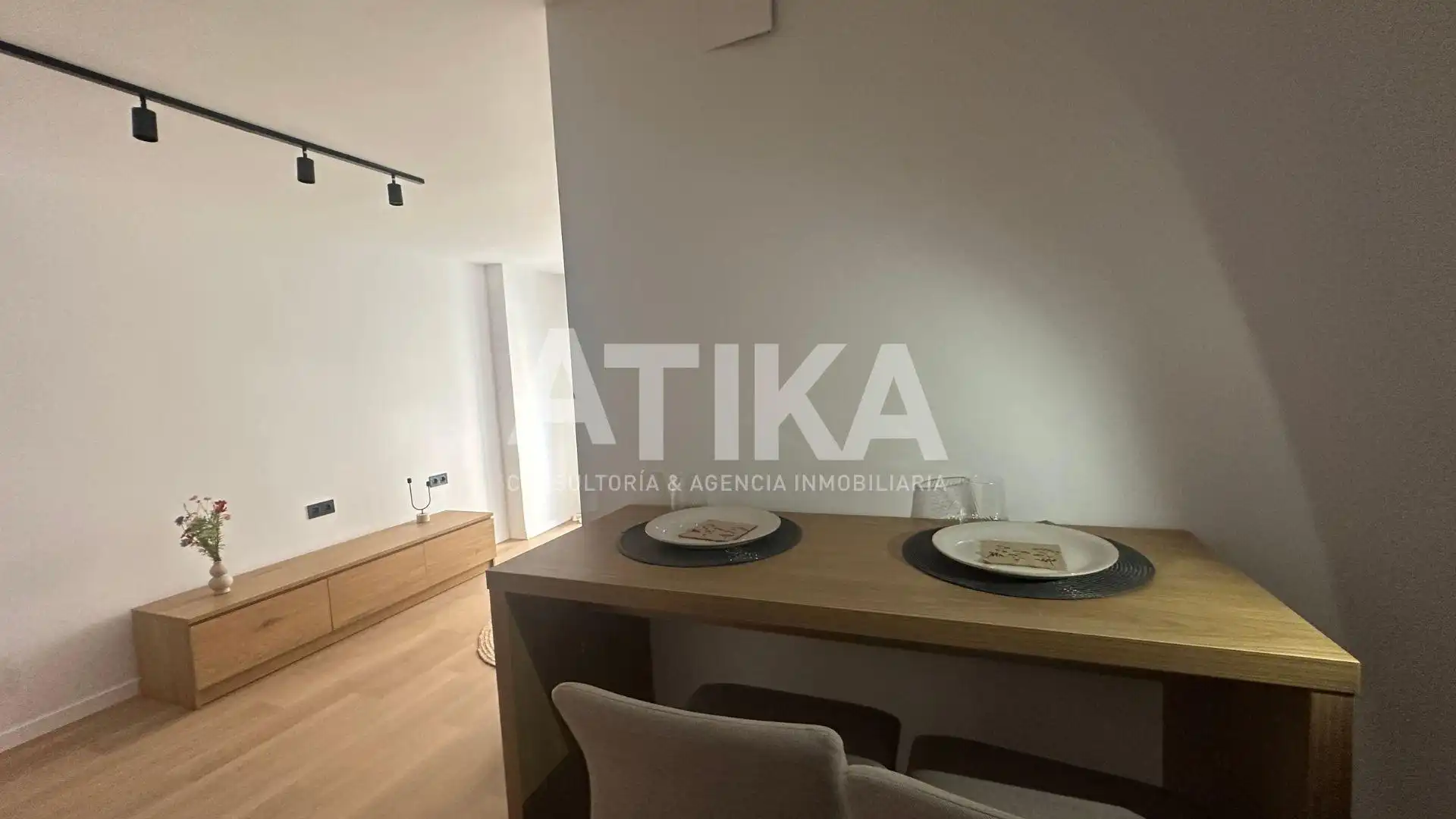 Habitación de Piso en venta en Ontinyent con Parquet, Amueblado y Balcón
