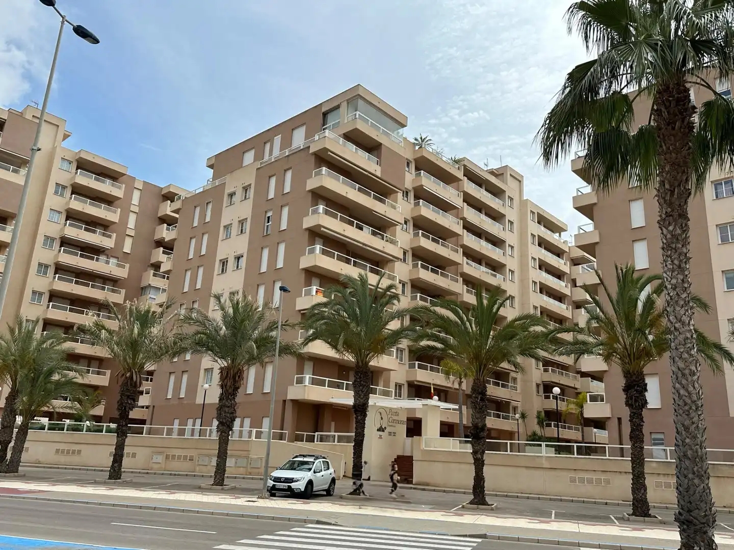 Vista exterior de Àtic en venda en La Manga del Mar Menor amb Aire condicionat, Moblat i Balcó