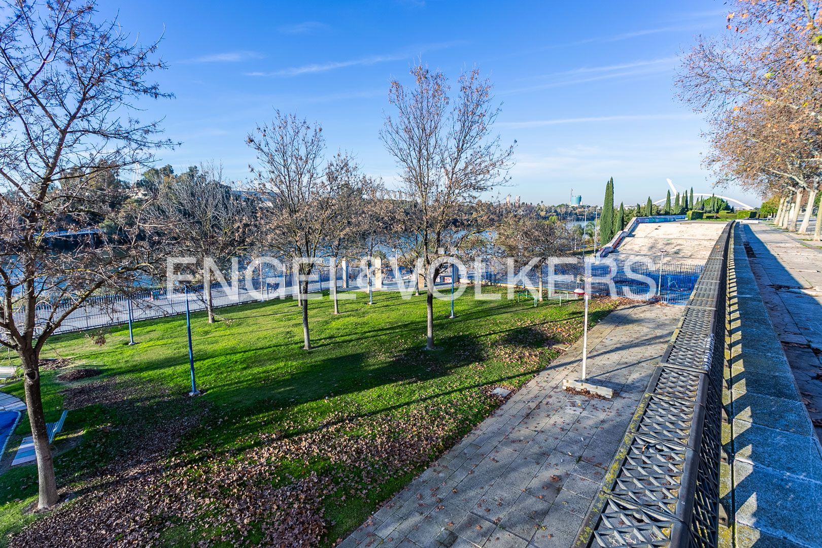 Apartament en venda en  Sevilla Capital amb Calefacció i Balcó