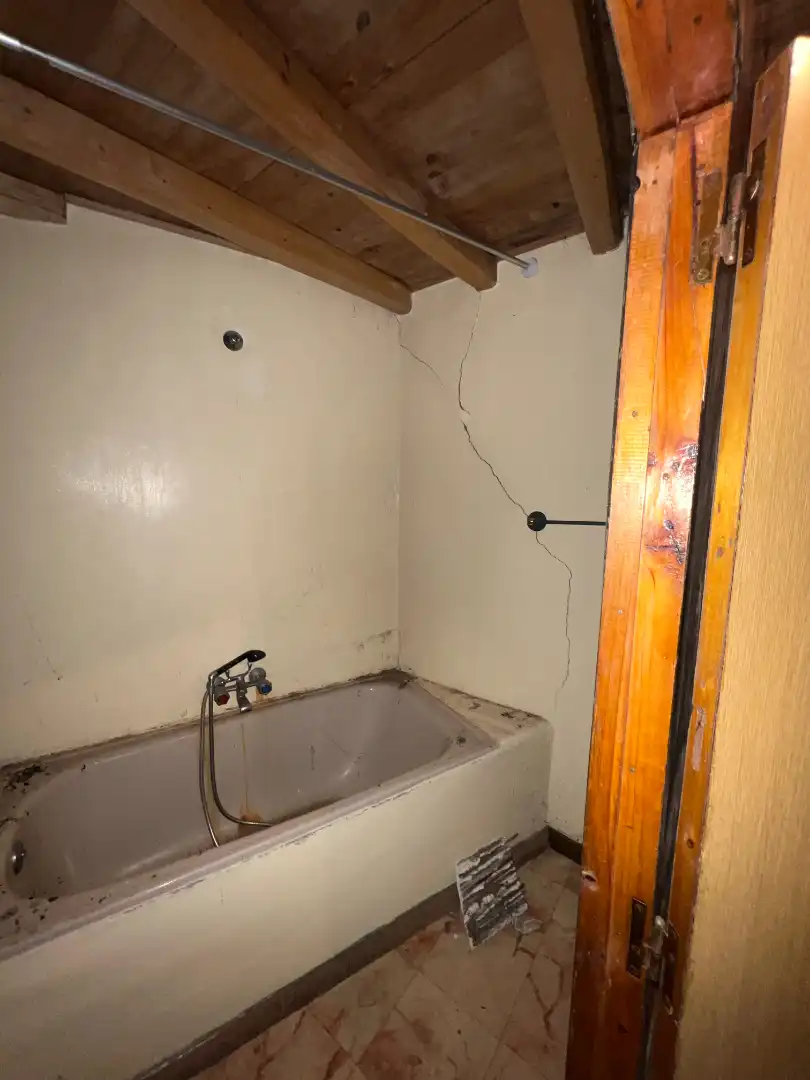 Bathroom of Country homes for sale in El Cubo de Tierra del Vino    with Storage room and Oven