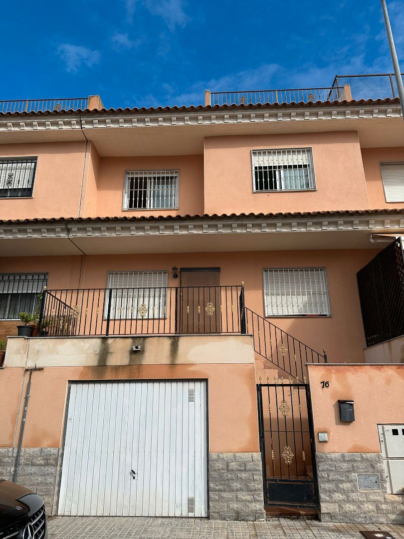 Exterior view of House or chalet for sale in Granja de Rocamora  with Balcony