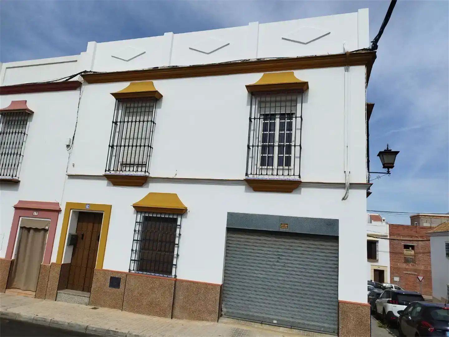 Vista exterior de Casa adosada en venta en Carmona con Trastero