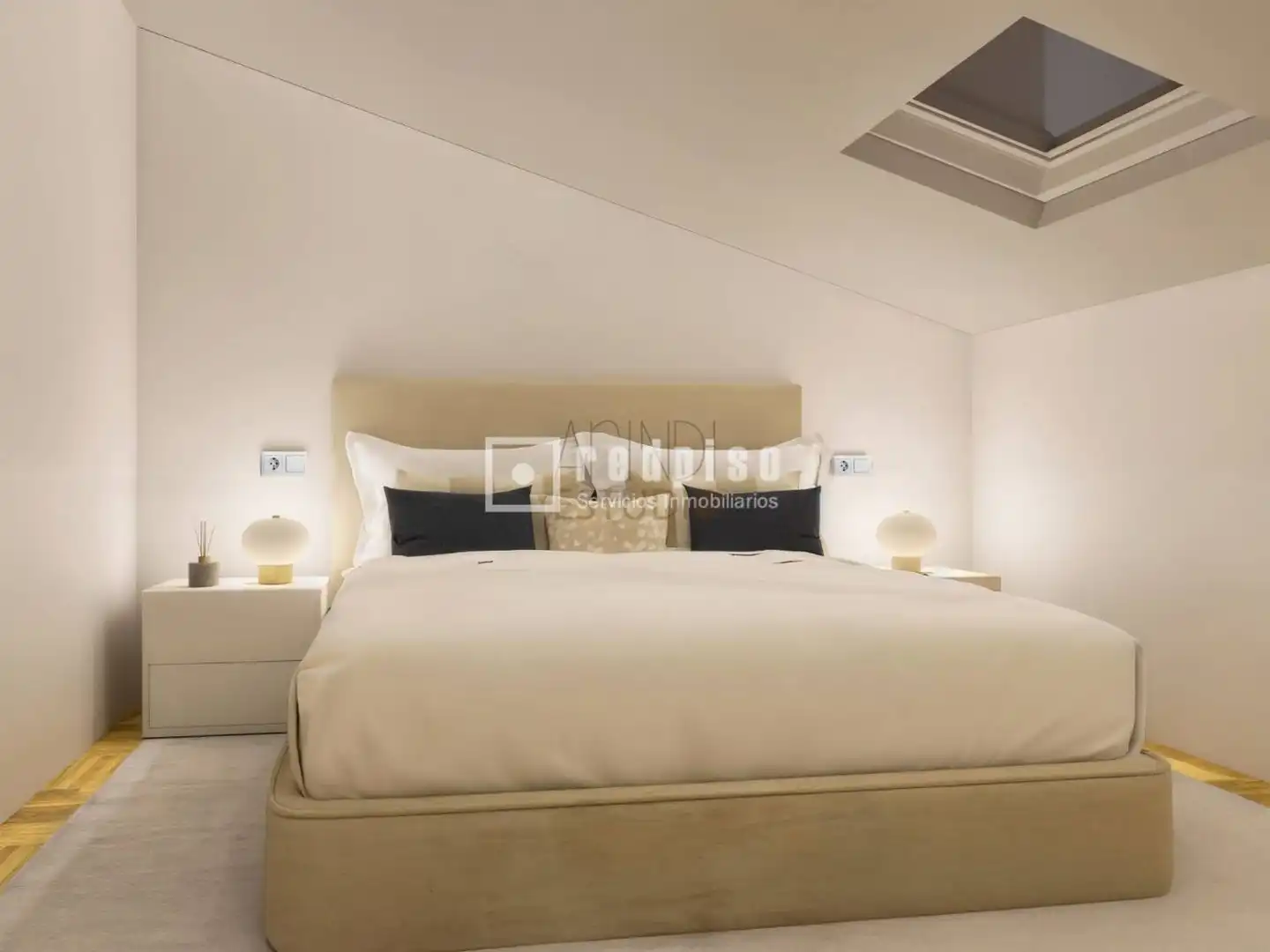 Schlafzimmer von Dachboden zum Verkauf in Madrid mit Klimaanlage, Heizung und Parkett