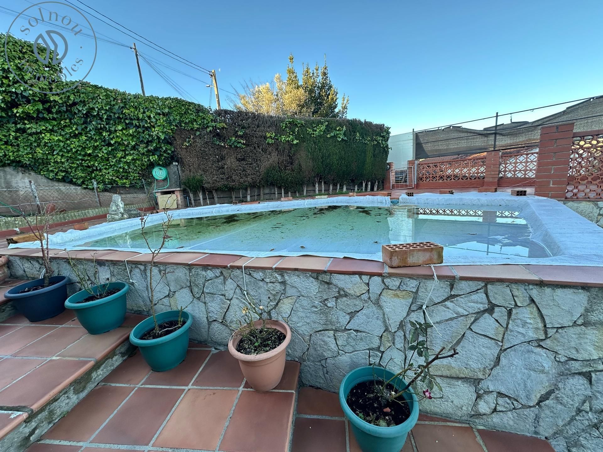 Piscina de Casa o xalet de lloguer en Sant Salvador de Guardiola amb Aire condicionat, Jardí privat i Terrassa