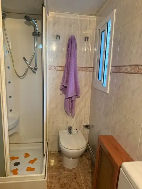 Bathroom of Flat for sale in Badia del Vallès  with Air Conditioner, Heating and Furnished