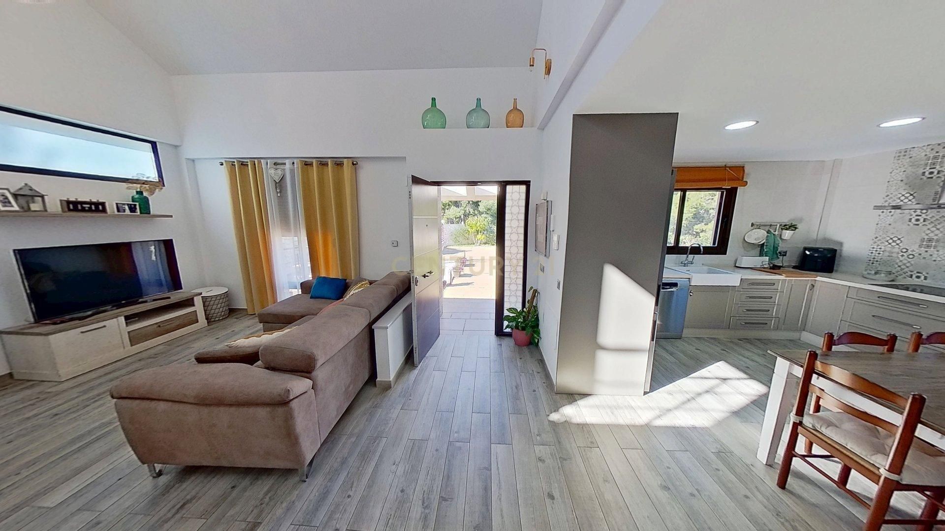 Sala d'estar de Casa o xalet en venda en Alhaurín de la Torre amb Aire condicionat, Jardí privat i Traster