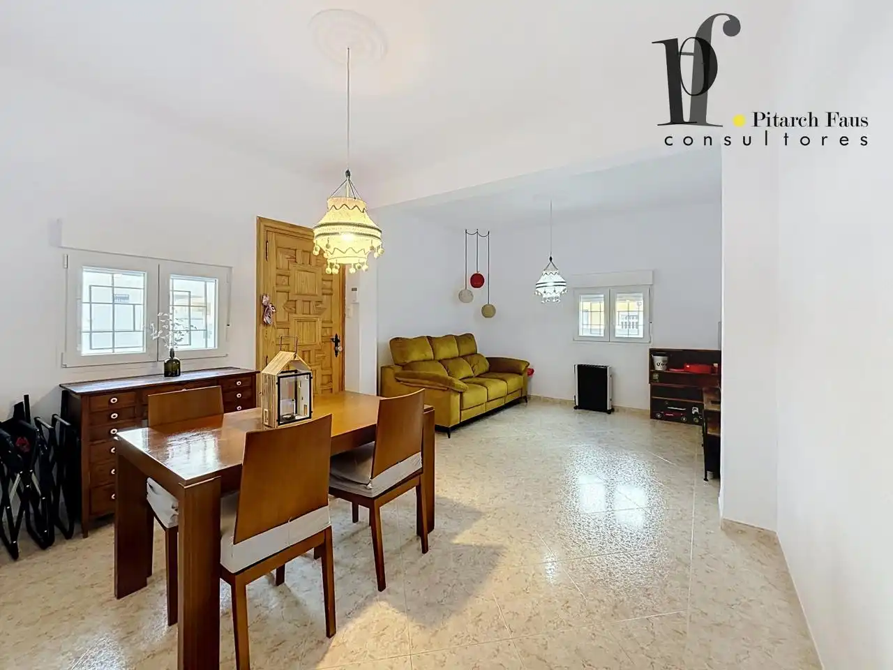 Sala d'estar de Casa o xalet en venda en Moncofa amb Jardí privat, Terrassa i Traster