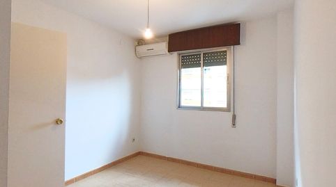 Foto 4 de Piso en venta en Ronda de Capuchinos, 4, San Julián, Sevilla Capital