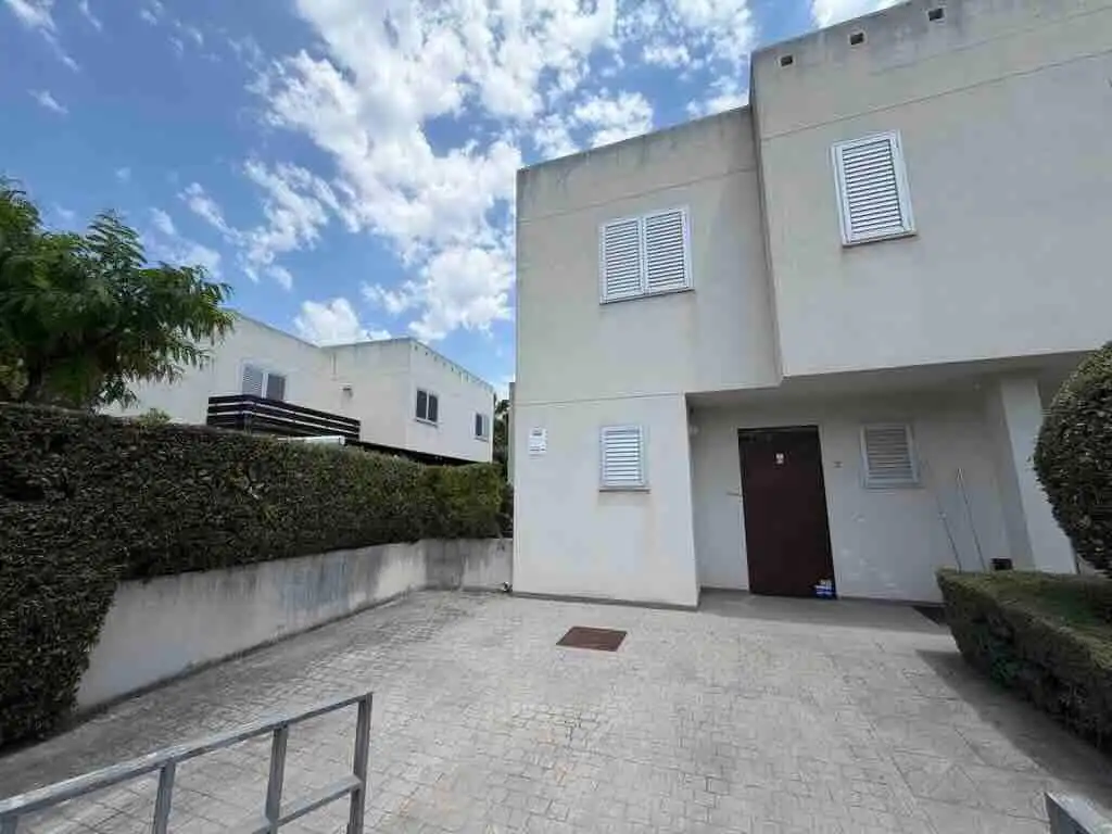 Villa con terrazza in vendita a Carrer dels Prats