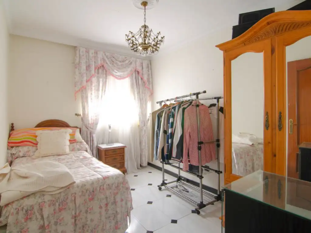 Dormitori de Casa o xalet en venda en La Rinconada