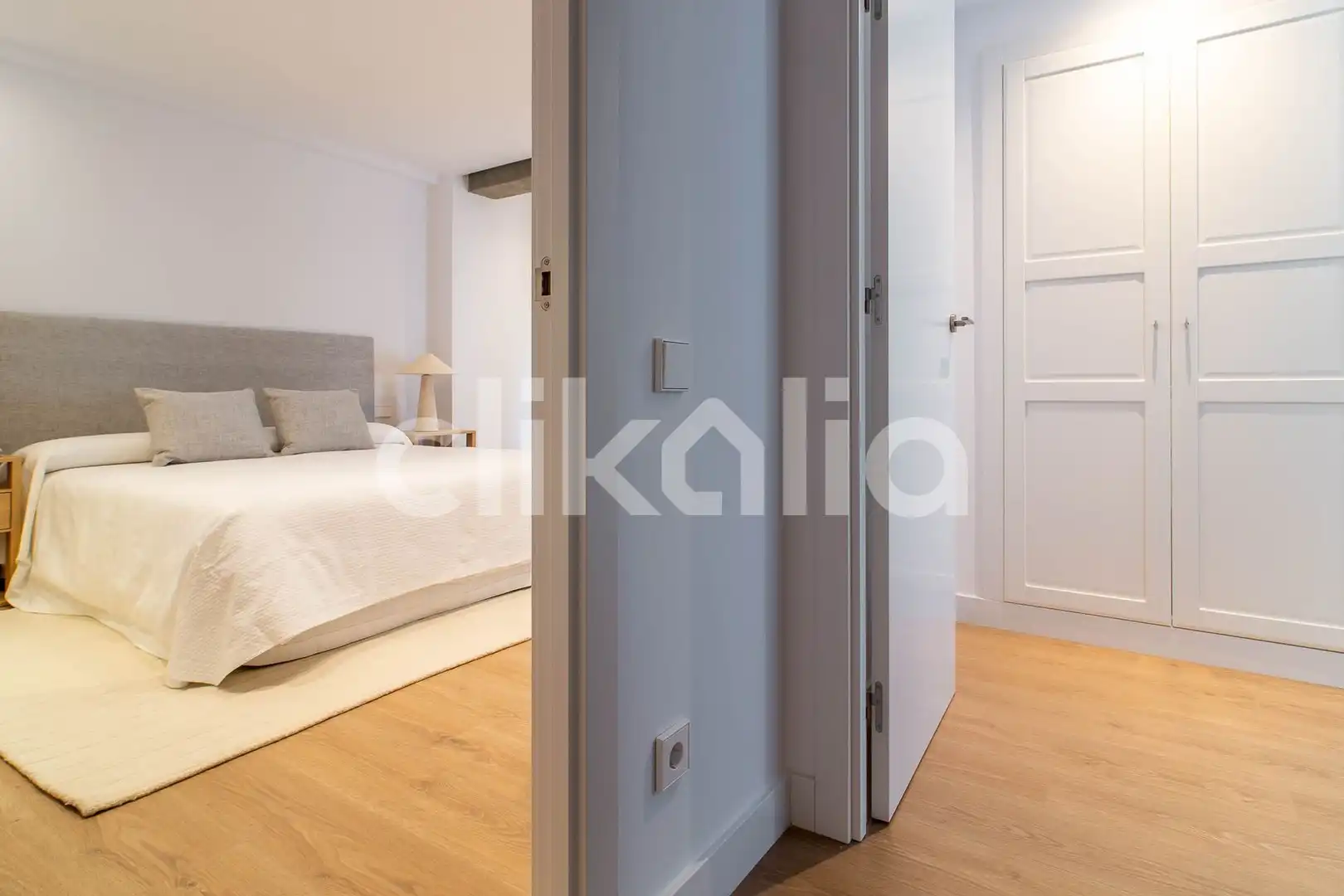 Bedroom of Flat for sale in Madrid  with Air Conditioner, Heating and Private garden