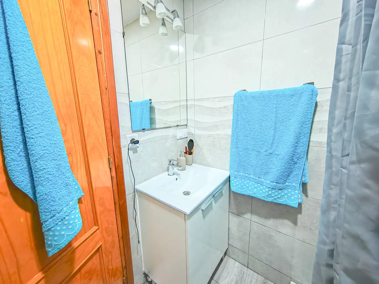 Badezimmer von Wohnung zum Verkauf in Garrucha mit Klimaanlage, Heizung und Ofen