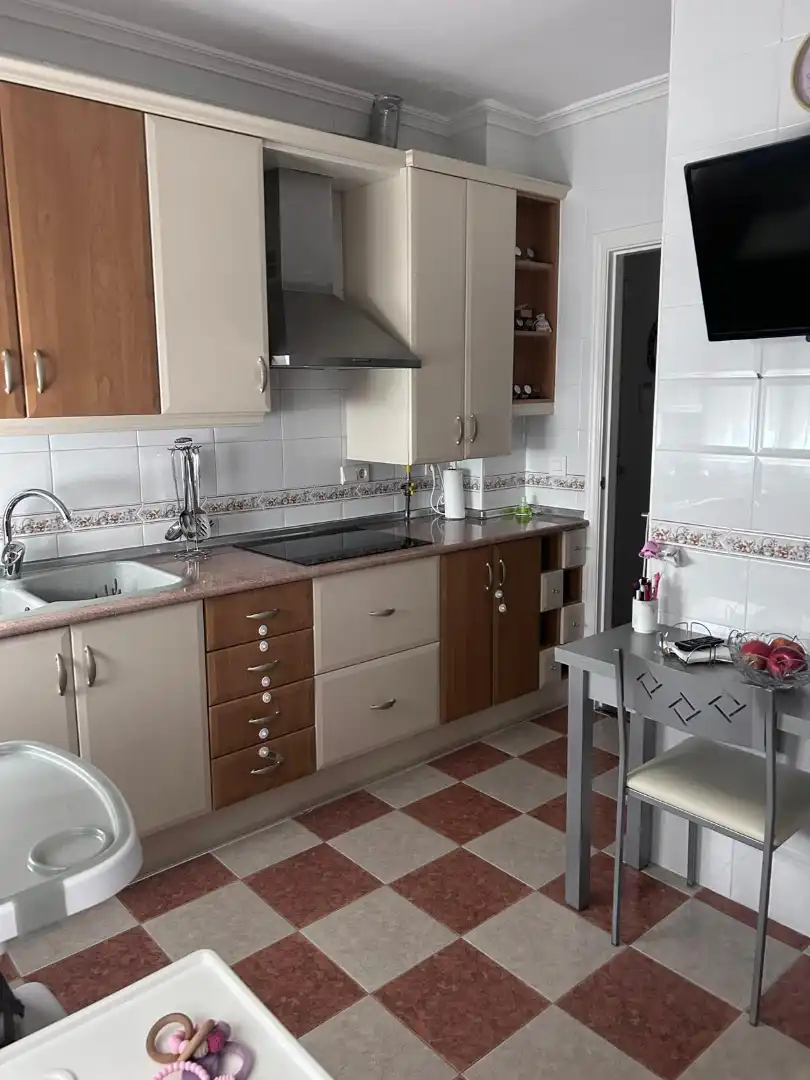 Cocina de Casa adosada en venta en Campo de Criptana con Aire acondicionado, Calefacción y Trastero