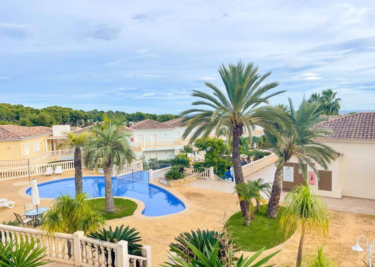Vista exterior de Apartament en venda en Benissa amb Piscina