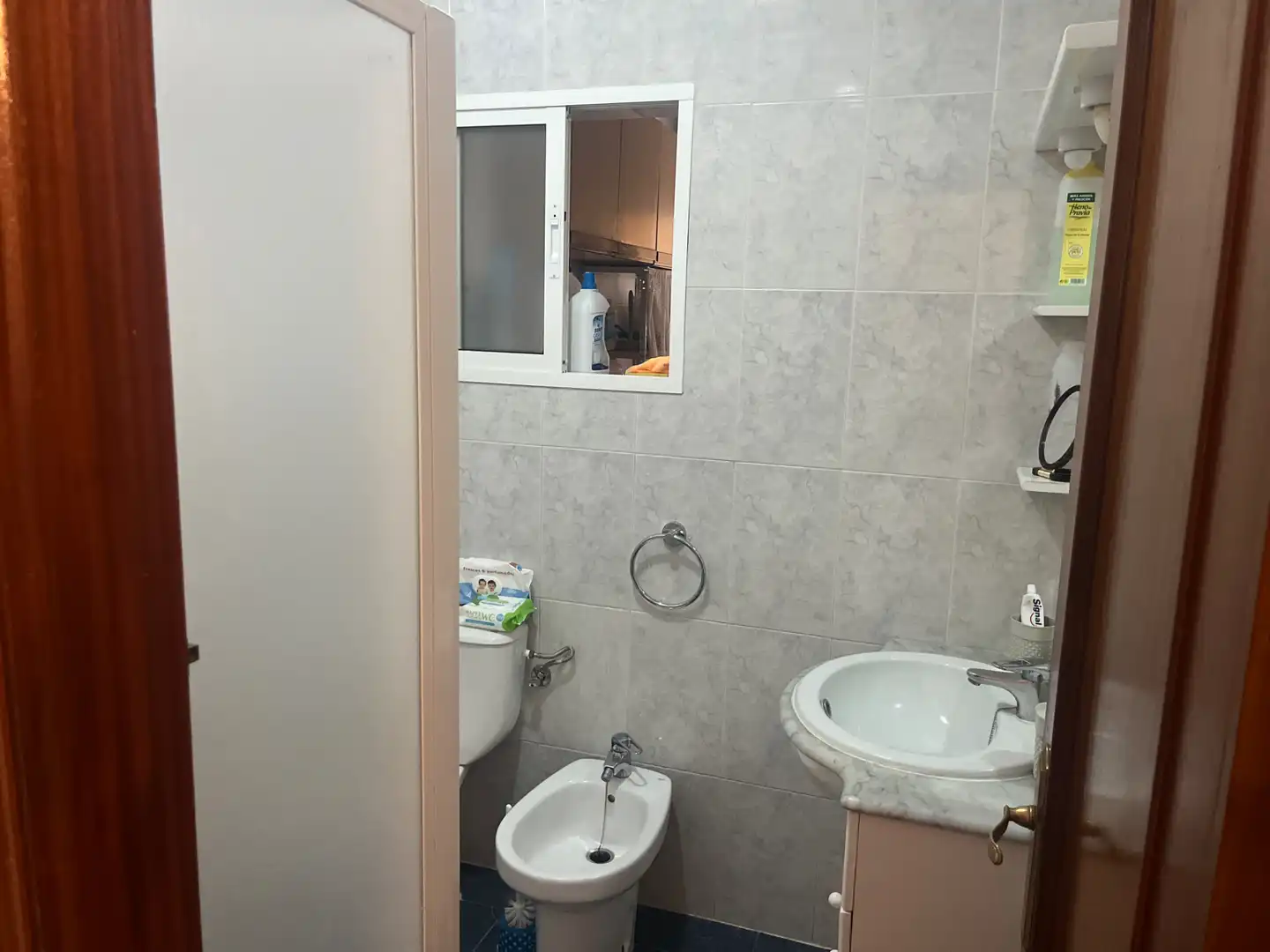 Baño de Piso en venta en Antequera con Aire acondicionado, Amueblado y Lavadora