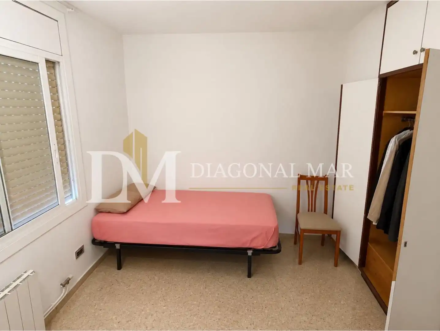 Dormitori de Casa o xalet en venda en Barcelona amb Aire condicionat, Calefacció i Terrassa