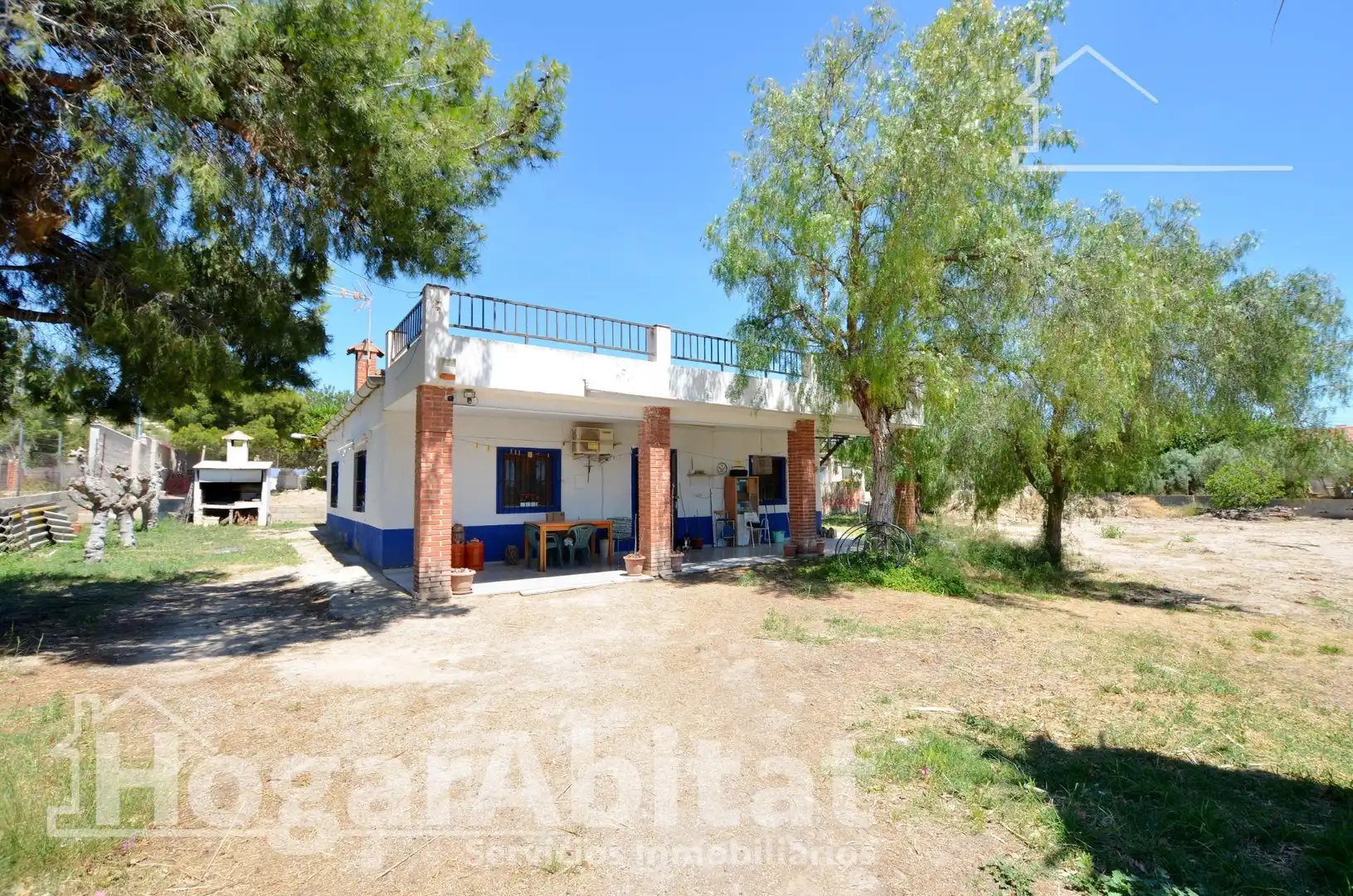 Vista exterior de Casa o xalet en venda en Alicante / Alacant amb Aire condicionat, Calefacció i Jardí privat