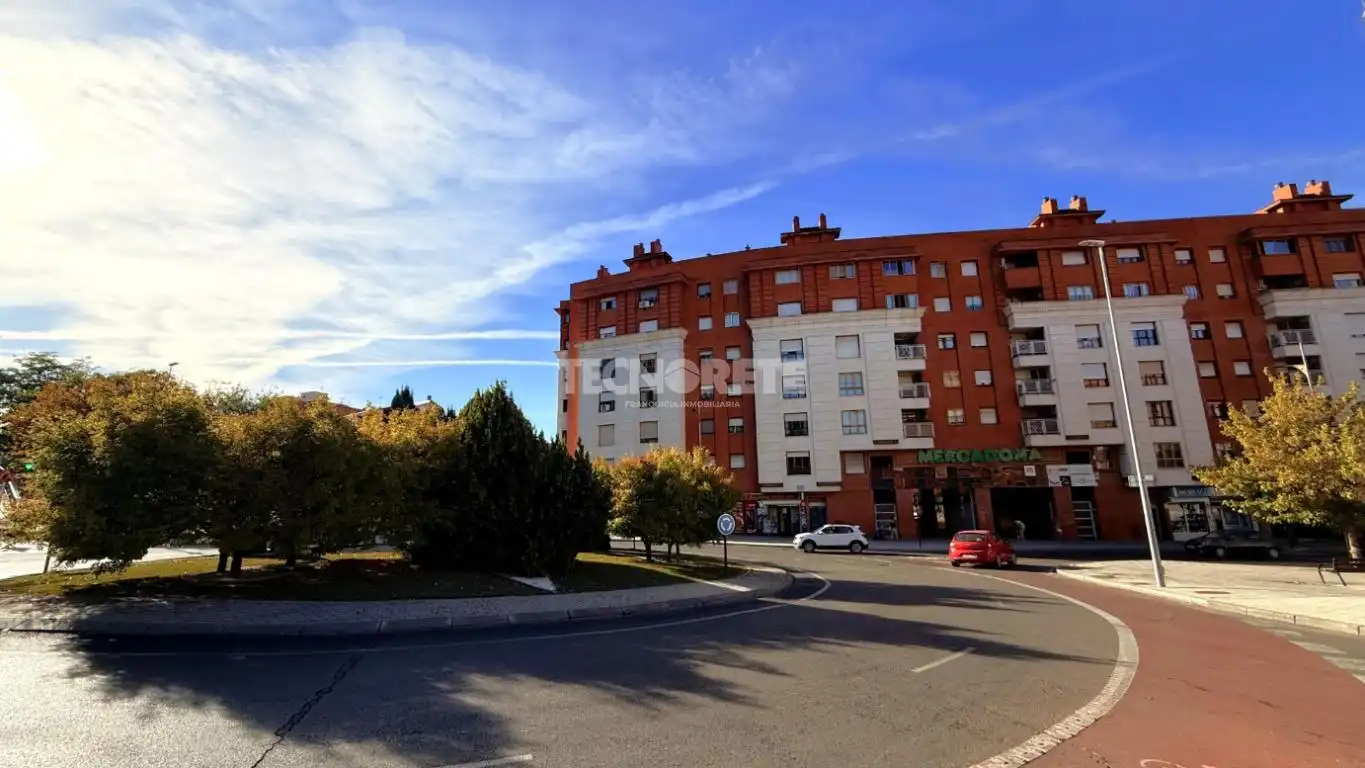 Flat with terrace for sale in Alamín, imagen 37