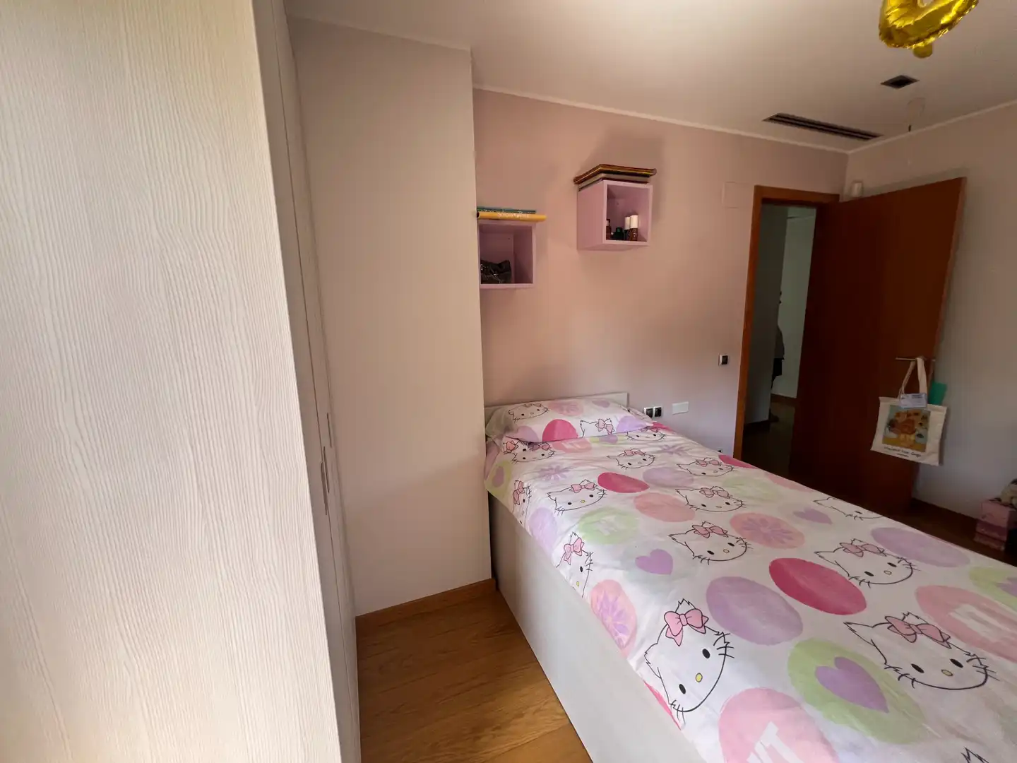 Dormitori de Casa o xalet en venda en La Roca del Vallès amb Aire condicionat, Calefacció i Jardí privat