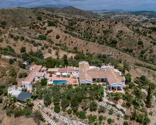 Vista exterior de Finca rústica en venda en Monda amb Aire condicionat, Jardí privat i Terrassa