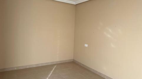 Foto 3 de Piso en venta en Calle Reina Sofía, 0s, Mengíbar, Jaén