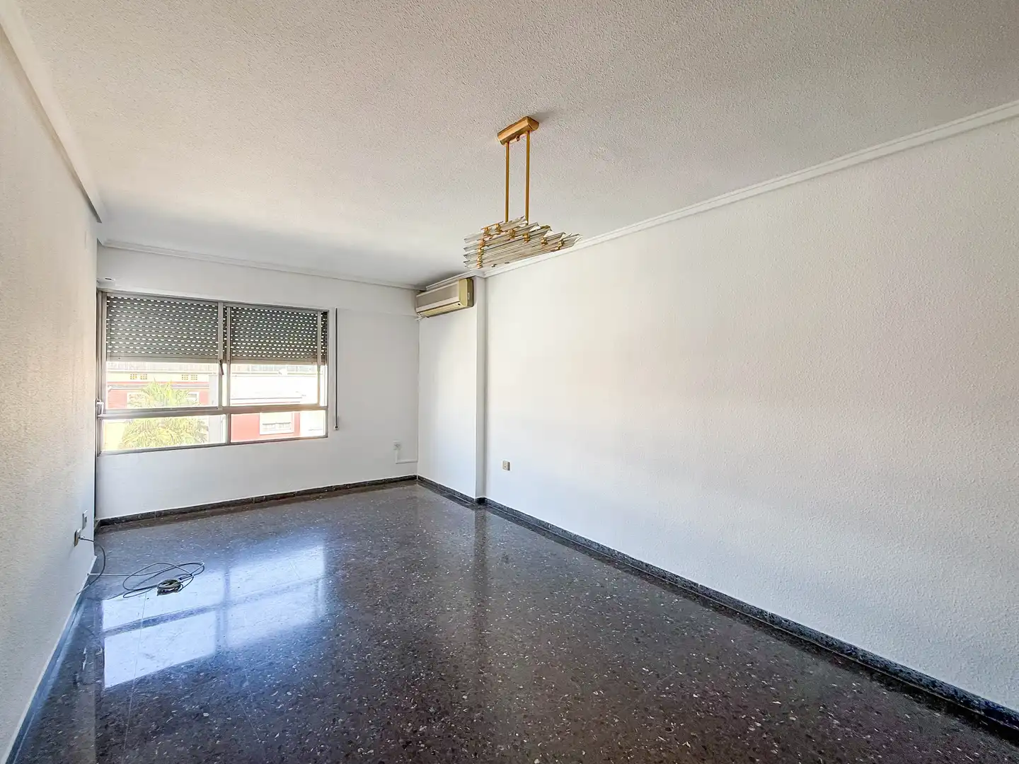 Piso en venta en Valencia con Balcón