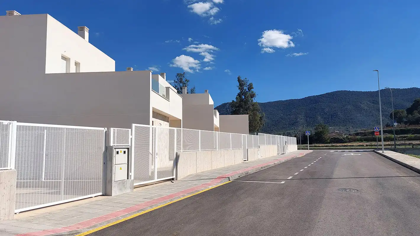 Vista exterior de Casa o chalet en venta en Hondón de las Nieves / El Fondó de les Neus con Aire acondicionado, Calefacción y Jardín privado