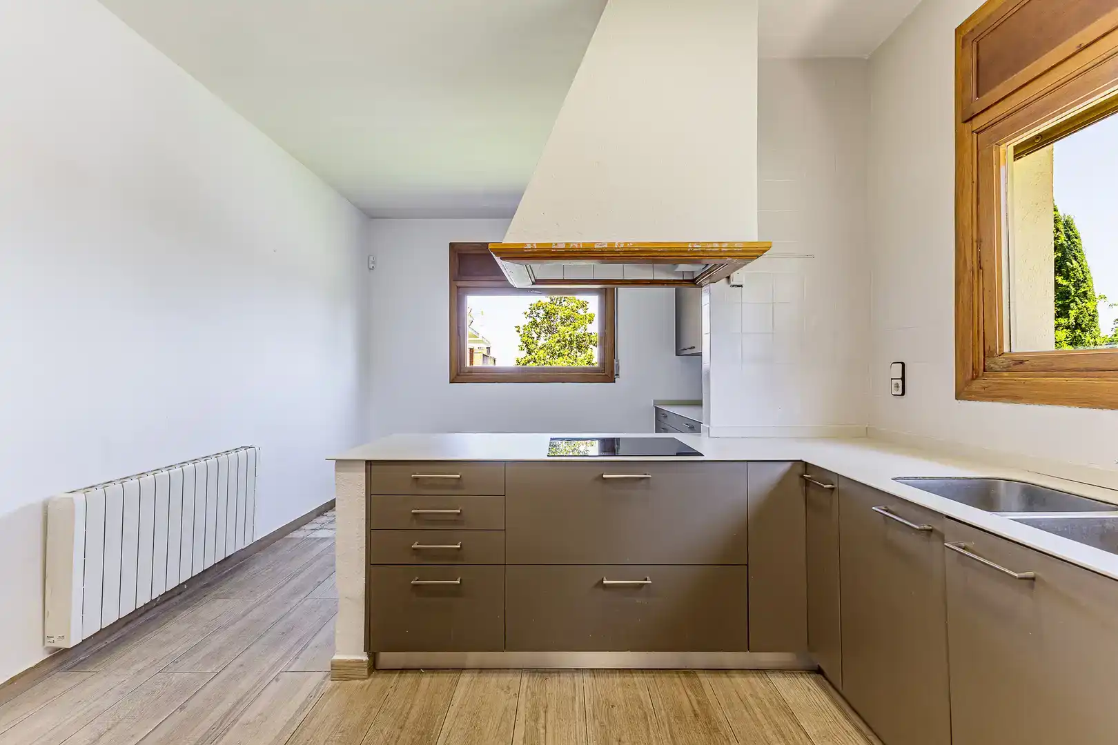 Cocina de Casa o chalet de alquiler en Sant Cugat del Vallès con Aire acondicionado, Jardín privado y Parquet