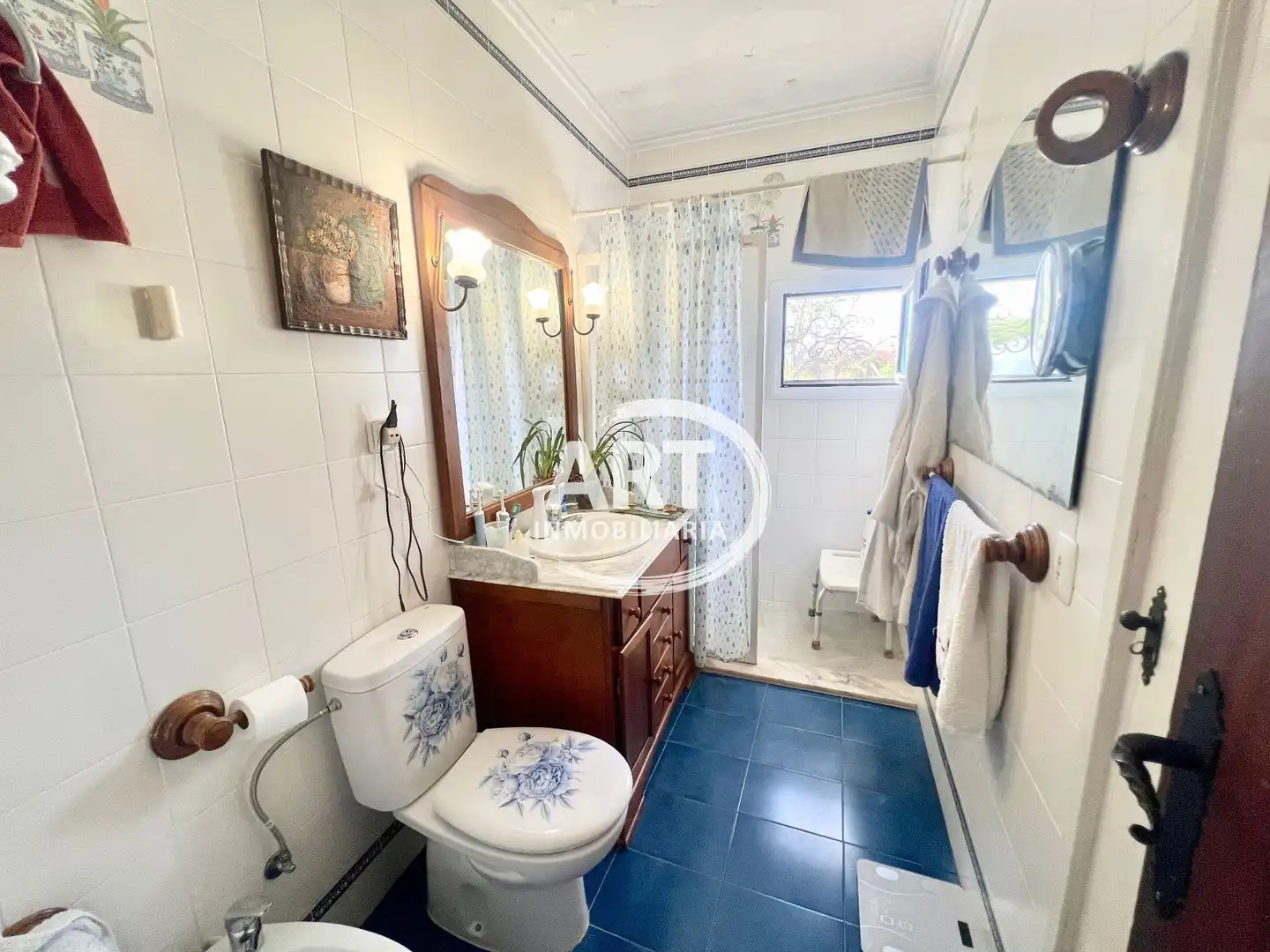 Baño de Casa o chalet en venta en L'Eliana con Aire acondicionado, Calefacción y Jardín privado