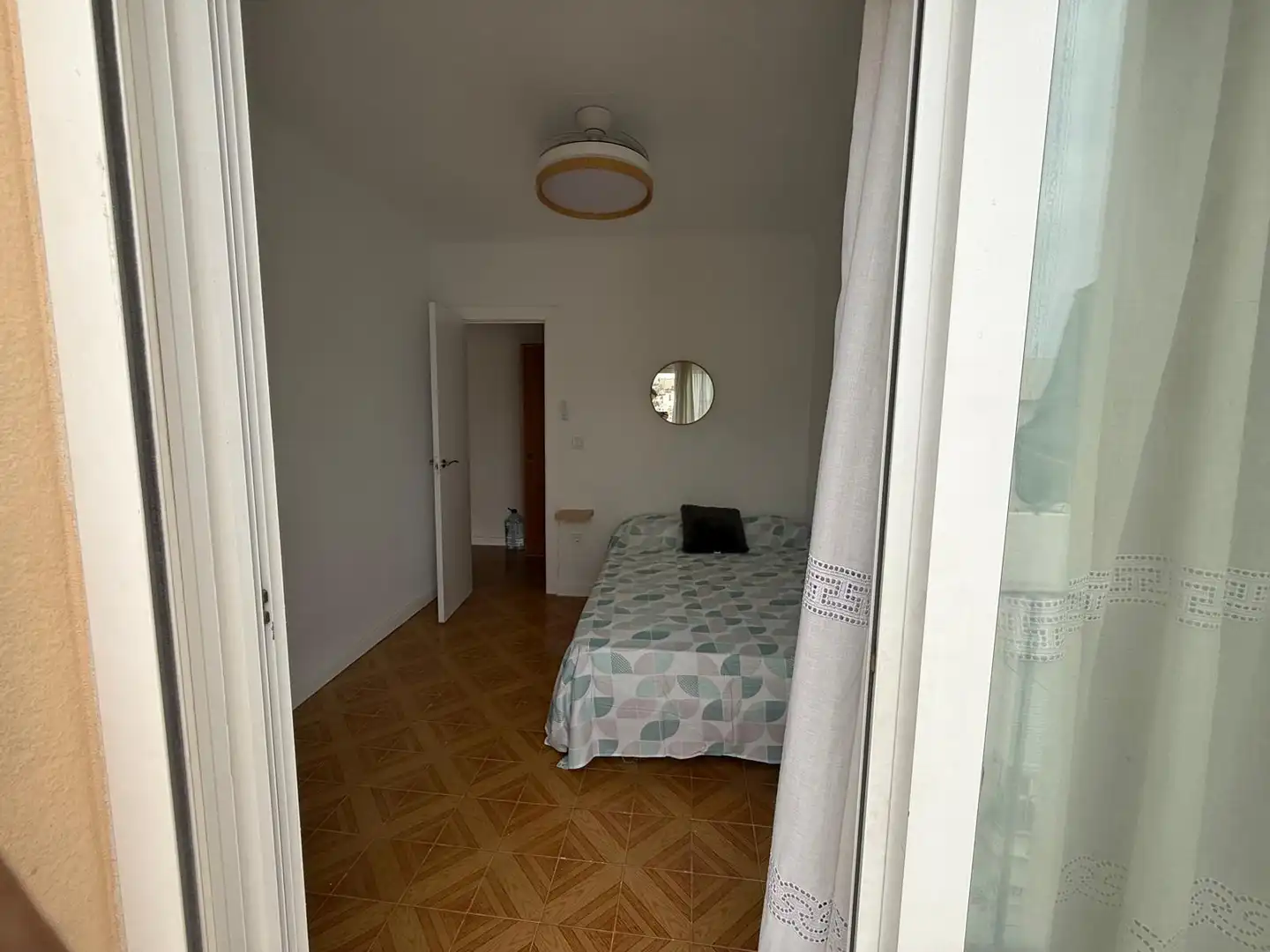 Bedroom of Flat for share in Centro