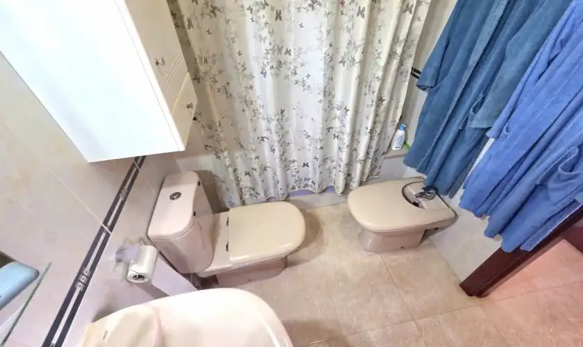 Baño de Piso en venta en Carboneras con Aire acondicionado, Trastero y Amueblado