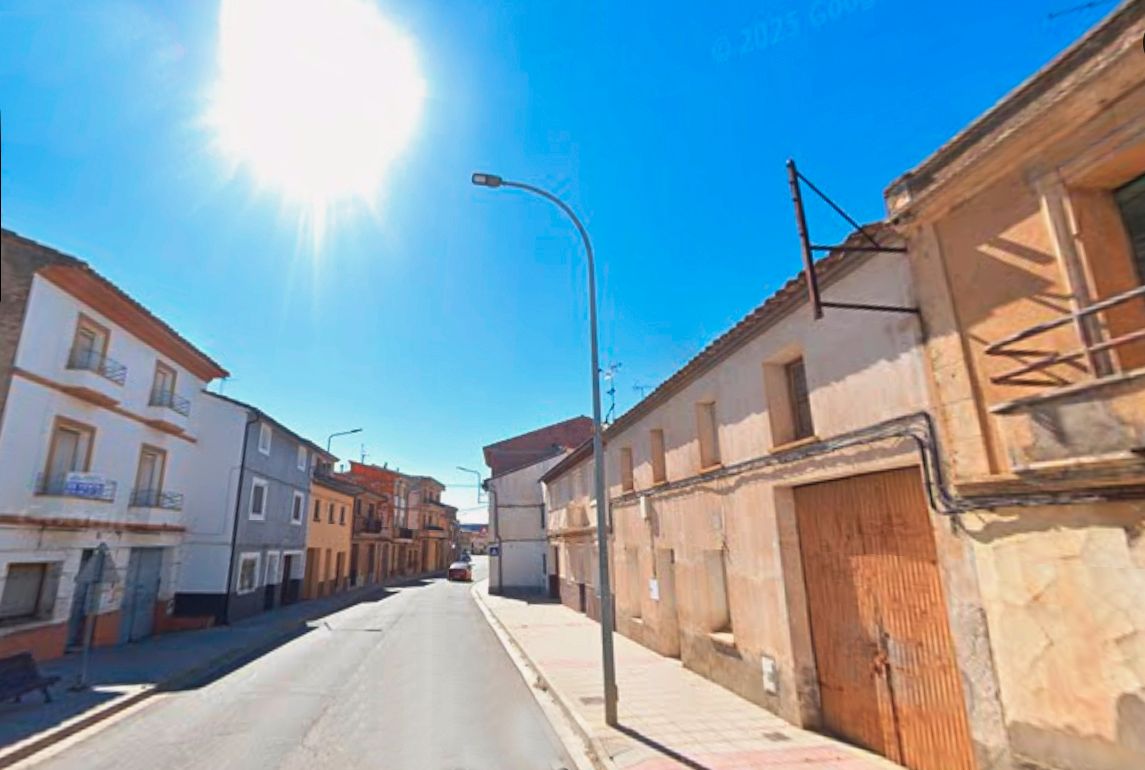 Vista exterior de Casa o xalet en venda en Albalate de Cinca amb Jardí privat
