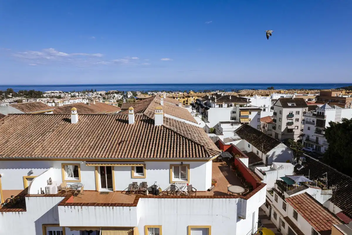 Exterior view of Attic for sale in Marbella  with Air Conditioner, Terrace and Furnished