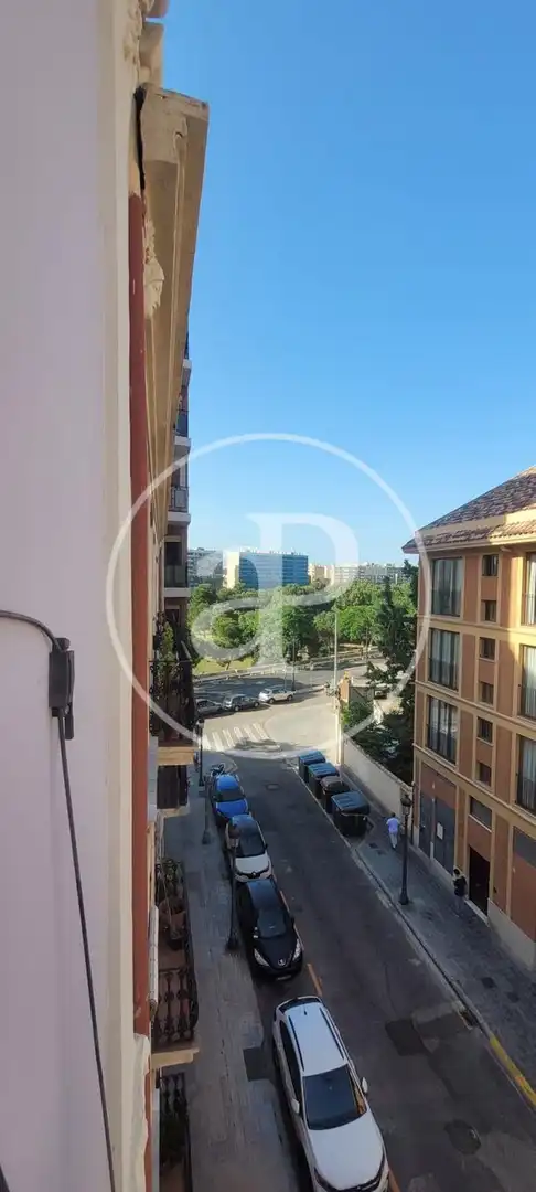 Außenansicht von Wohnung zur Miete in Valencia mit Klimaanlage, Möbliert und Balkon