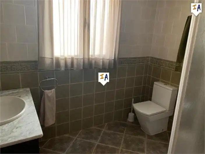 Baño de Casa adosada en venta en Villanueva de la Concepción con Terraza, Trastero y Piscina