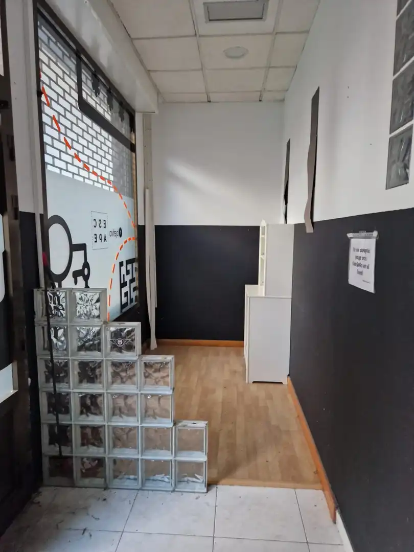 Local comercial en venta en FERNANDO MORAN, imagen 2