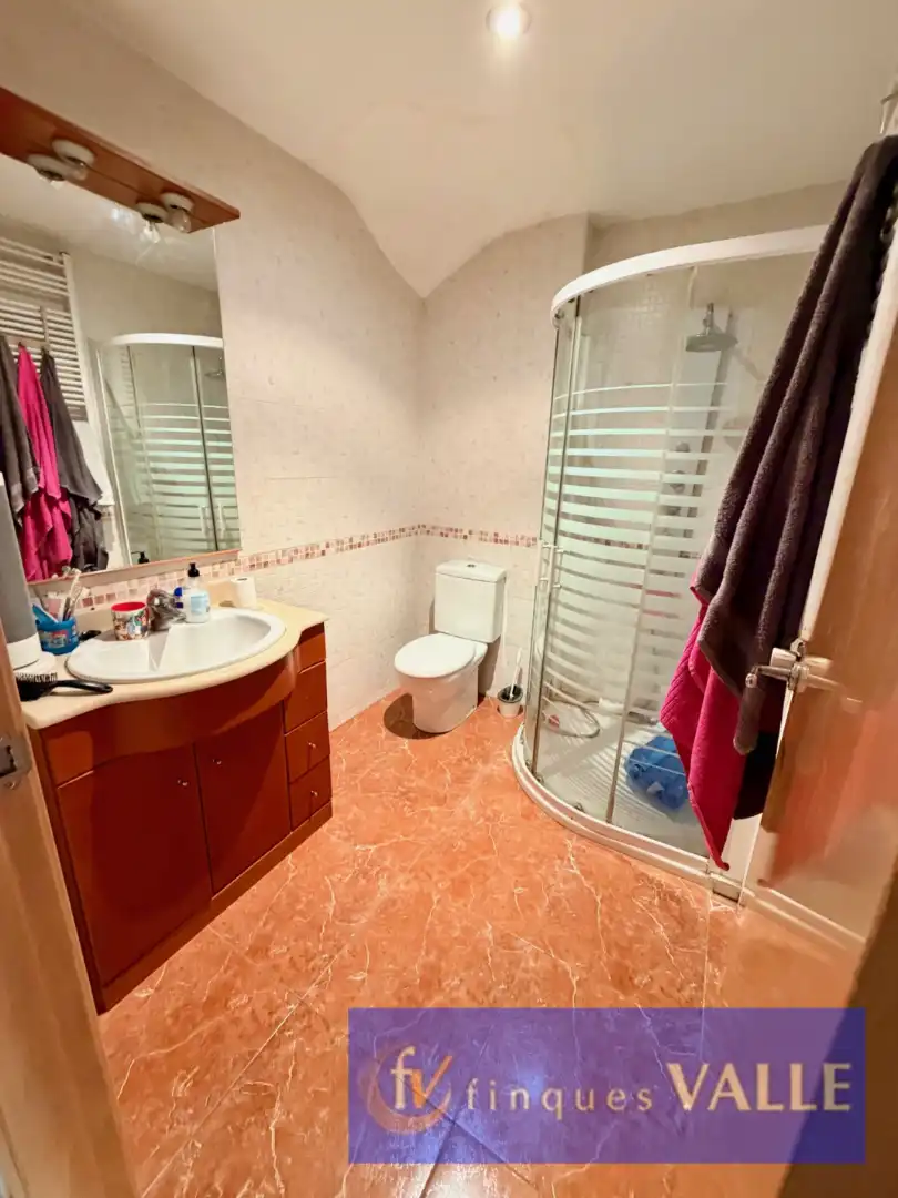 Badezimmer von Maisonette zum Verkauf in Tordera mit Klimaanlage, Heizung und Terrasse