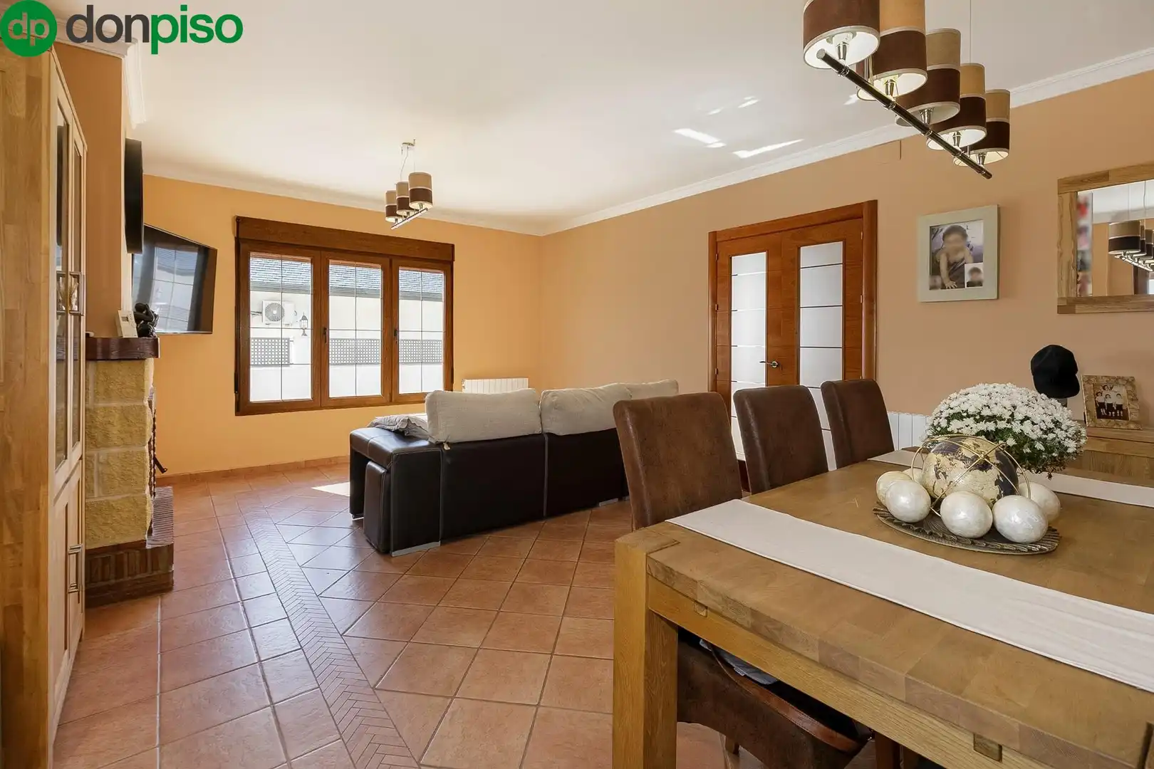 Dining room of Houses for sale in Huétor de Santillán  with Heating, Private garden and Swimming Pool