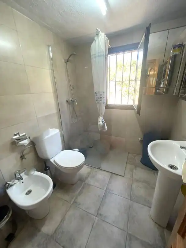 Baño de Terreno en venta en Pueyo / Puiu