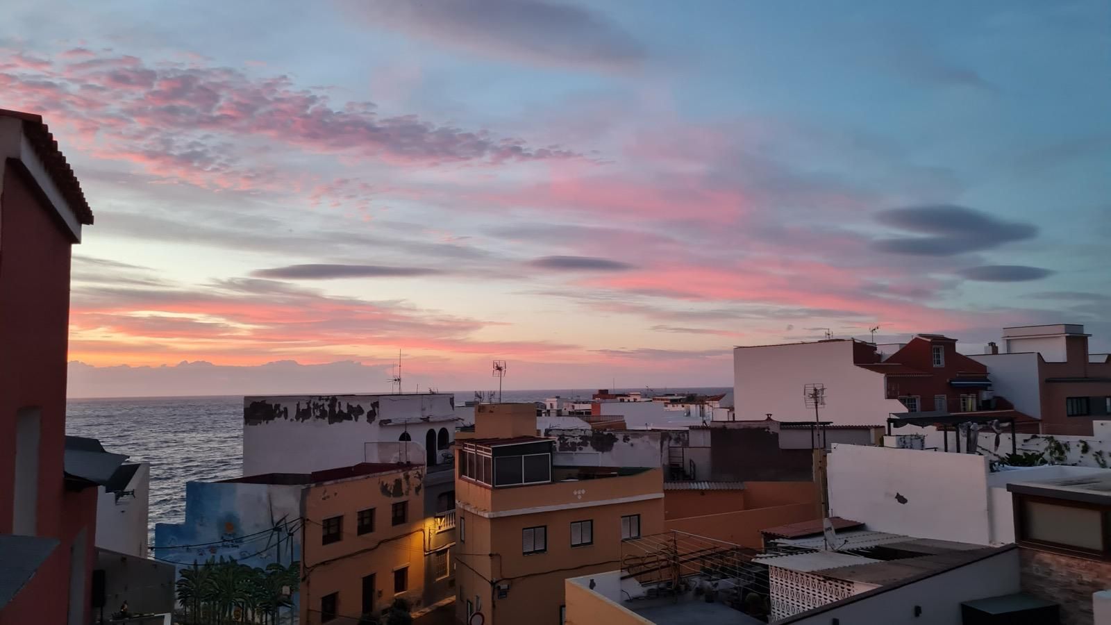 Vista exterior de Pis en venda en Puerto de la Cruz amb Moblat, Forn i Rentadora