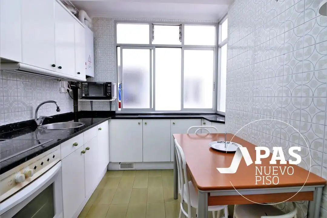 Kitchen of Flat for sale in Santander  with Heating and Furnished