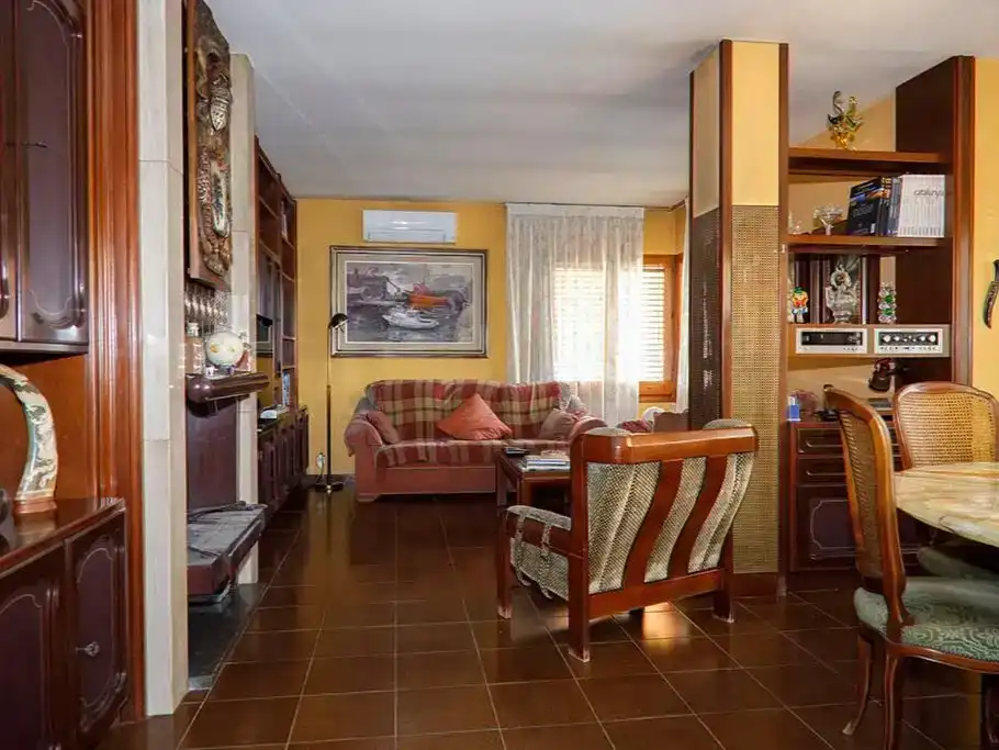 Sala d'estar de Casa o xalet en venda en La Garriga amb Aire condicionat, Jardí privat i Traster
