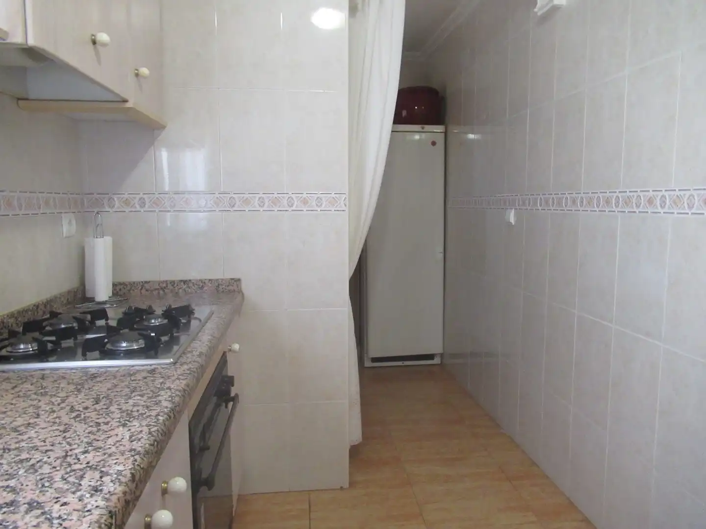 Cuina de Casa o xalet en venda en Alicante / Alacant amb Terrassa, Piscina i Forn