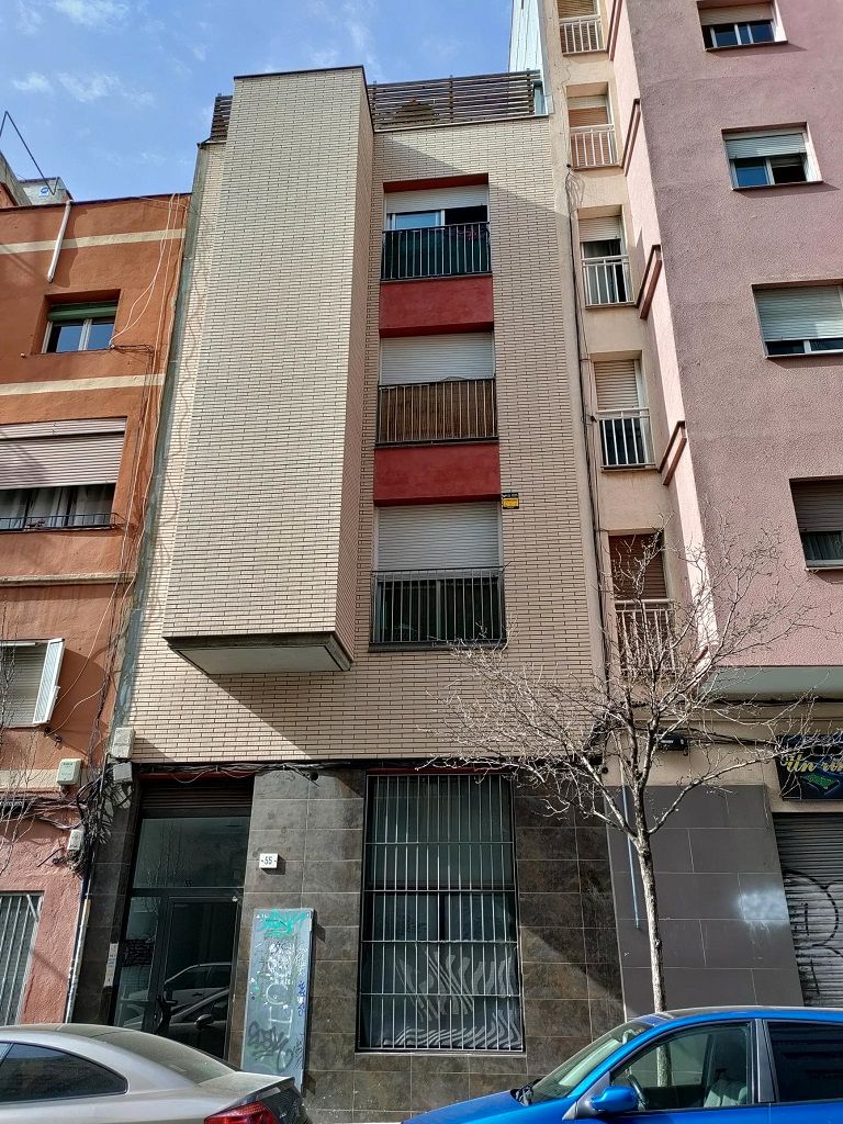 Exterior view of Building for sale in L'Hospitalet de Llobregat