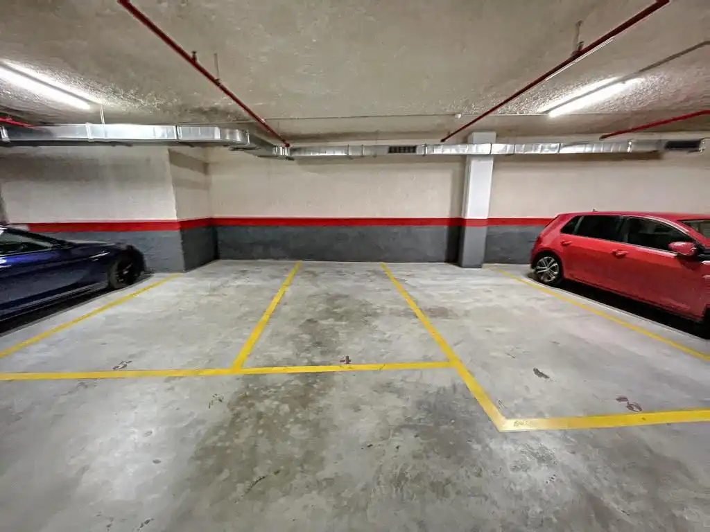 Parkplatz von Garage zum Verkauf in Alicante / Alacant