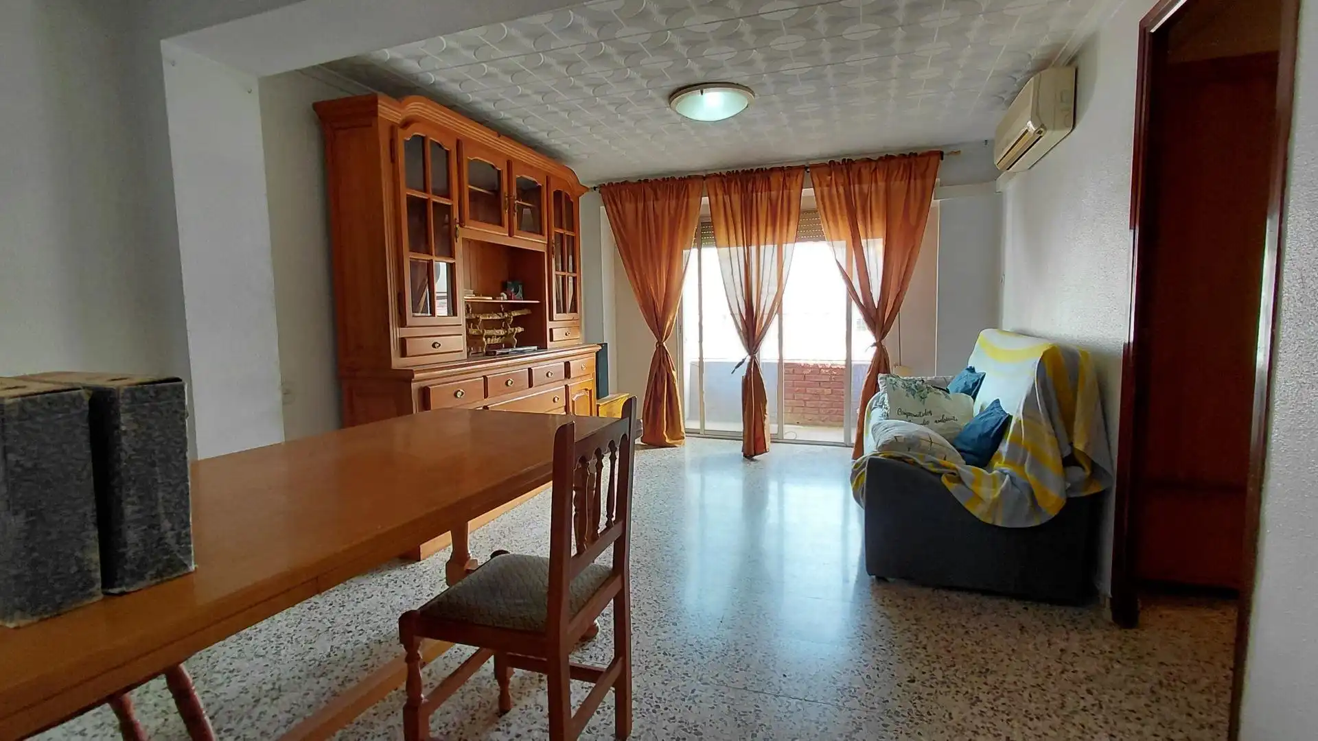 Sala d'estar de Pis en venda en Villena amb Balcó